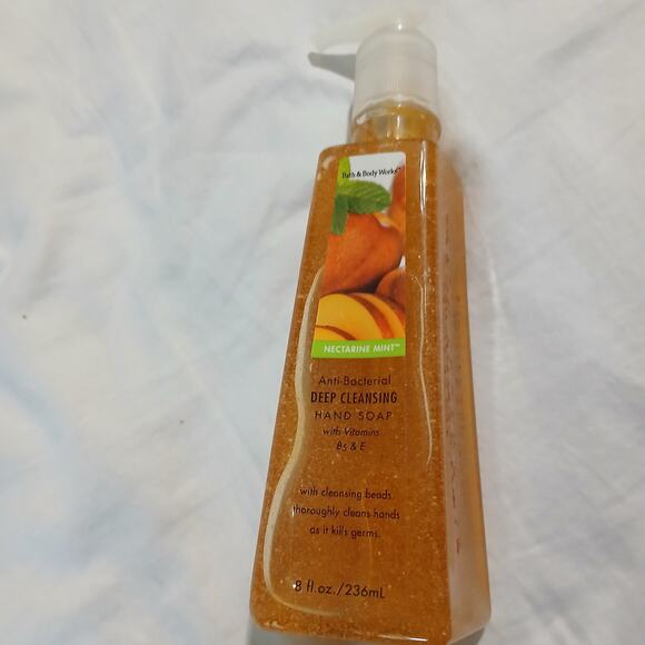 Bath & Body Works Nectarine Mint Anti-Bacterial Deep Cleansing Hand Soap NEW 8OZ - Picture 9 of 10